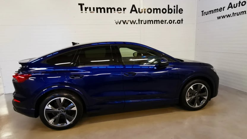 Bild eines Q4 Sportback 50 e-tron quattro business