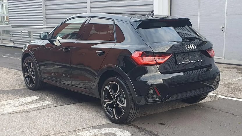 Bild eines A1 allstreet 30 TFSI intense