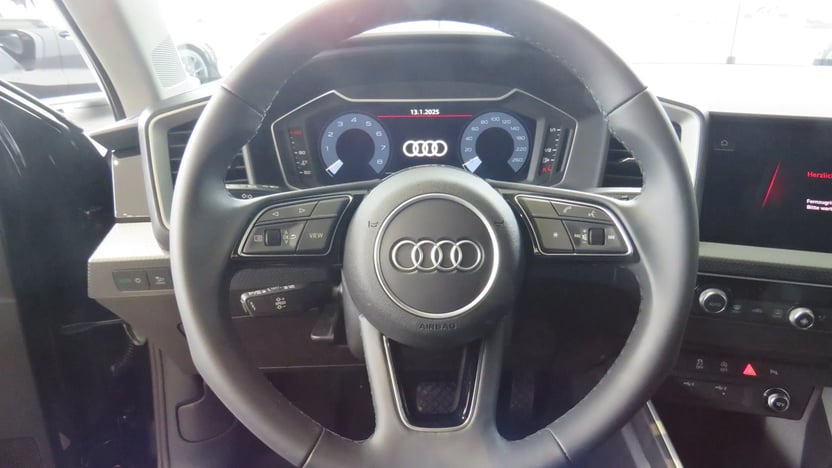 Bild eines A1 allstreet 30 TFSI intense
