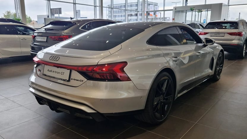 Bild eines Audi S e-tron GT