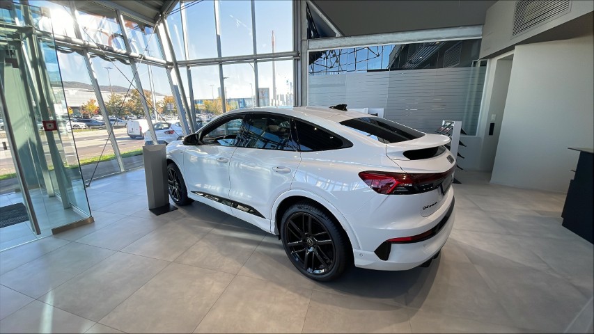 Bild eines Q4 Sportback e-tron quattro
