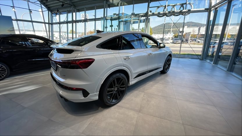 Bild eines Q4 Sportback e-tron quattro