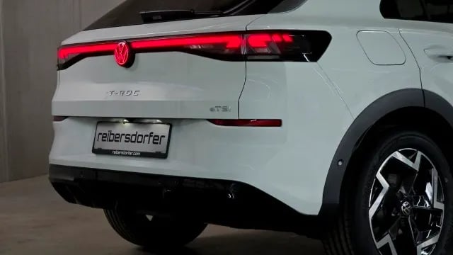 Bild eines T-Roc R-Line eTSI DSG