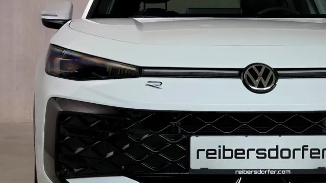 Bild eines T-Roc R-Line eTSI DSG