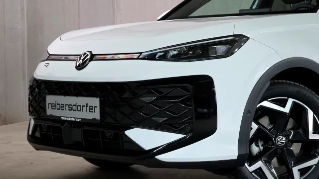 Bild eines T-Roc R-Line eTSI DSG