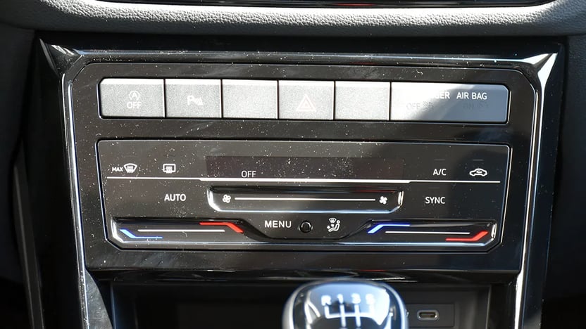 Slika T-Cross Life Plus 1.0 l TSI OPF 70 kW