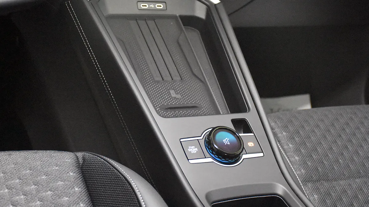 Slika T-Roc R-Line 1.5 eTSI 110 kW(150 PS) DSG