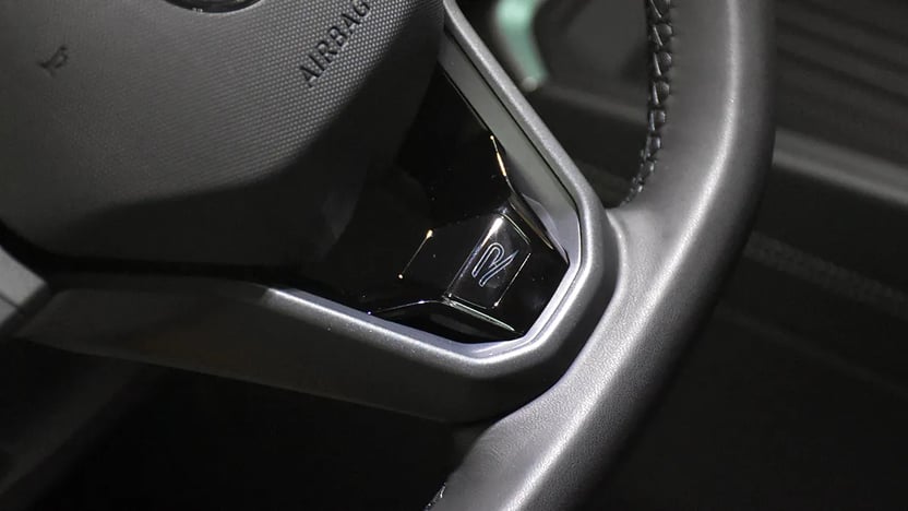 Slika T-Roc R-Line 1.5 eTSI 110 kW(150 PS) DSG