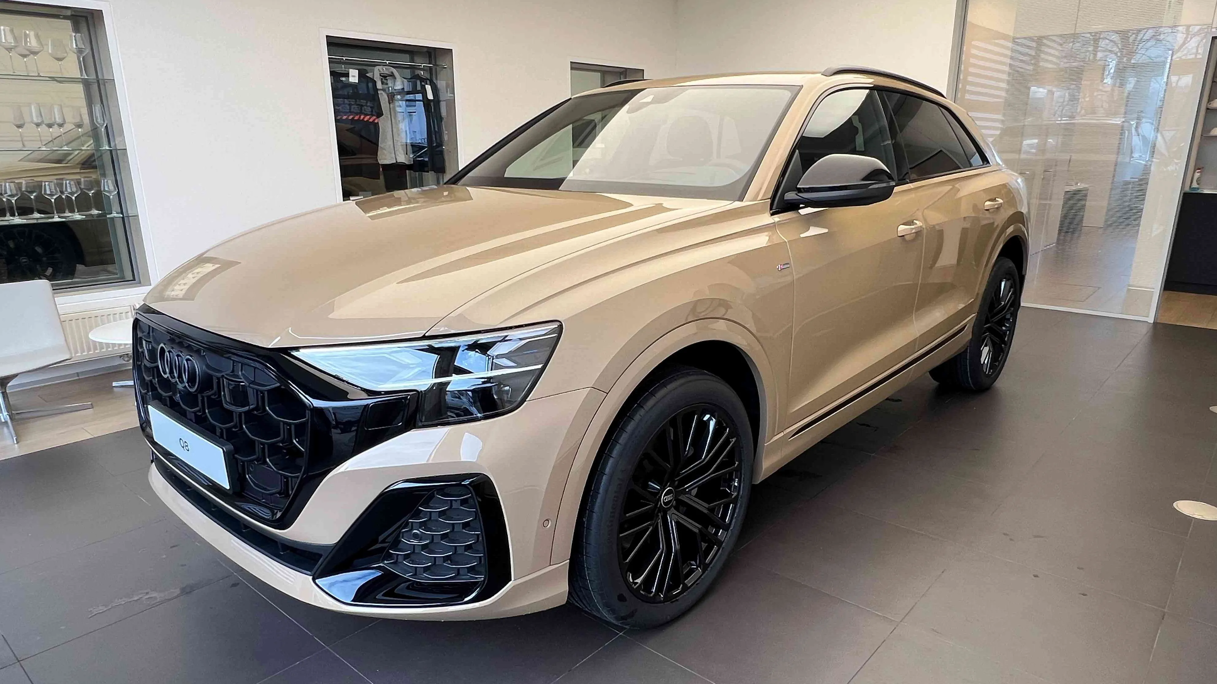 Obrázek Q8 SUV 50 TDI quattro