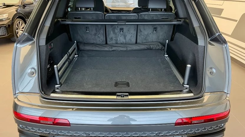 Obrázek Q7 SUV S line TFSI 250kW quattro