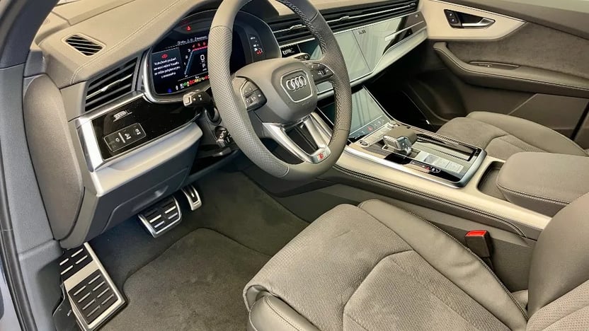 Obrázek Q7 SUV S line TFSI 250kW quattro
