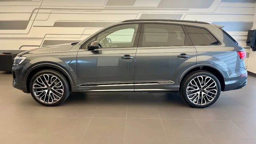 Obrázek Q7 SUV S line TFSI 250kW quattro