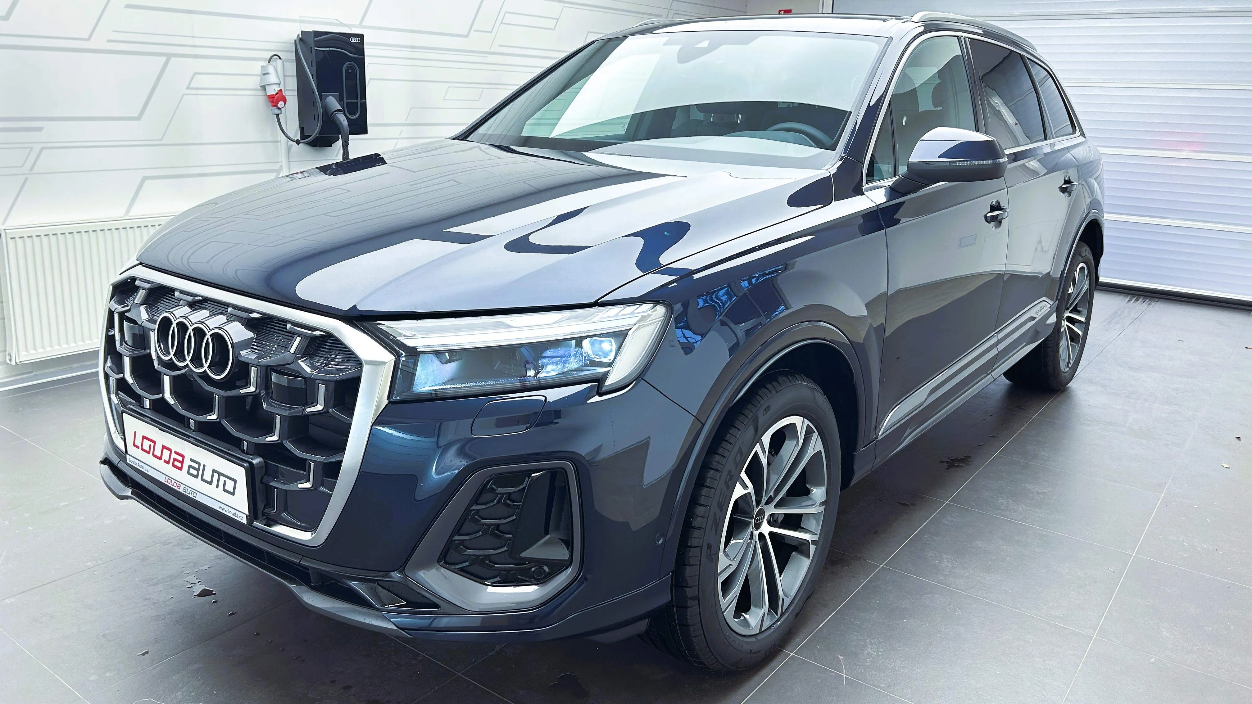 Obrázek Q7 SUV S line TDI 210kW quattro