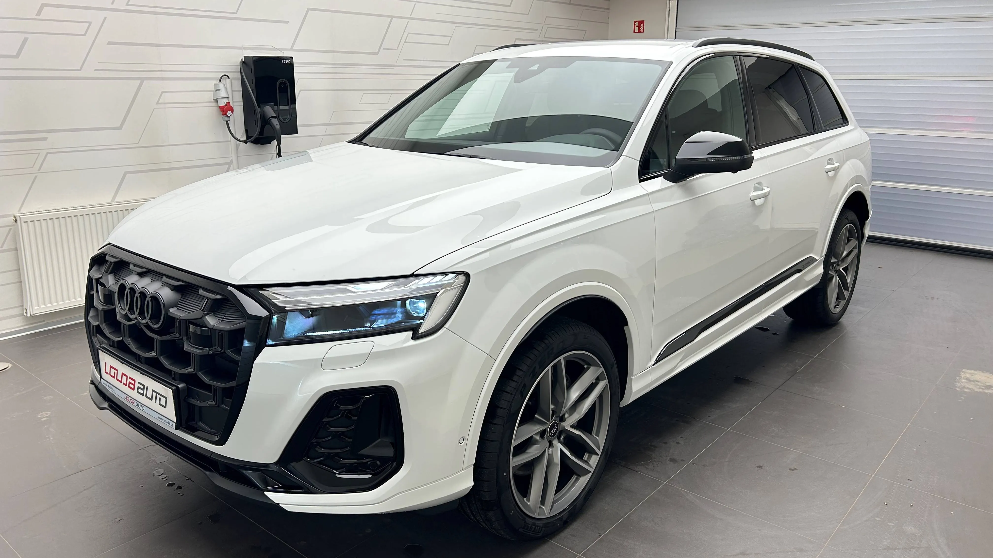 Obrázek Q7 SUV S line TDI 210kW quattro