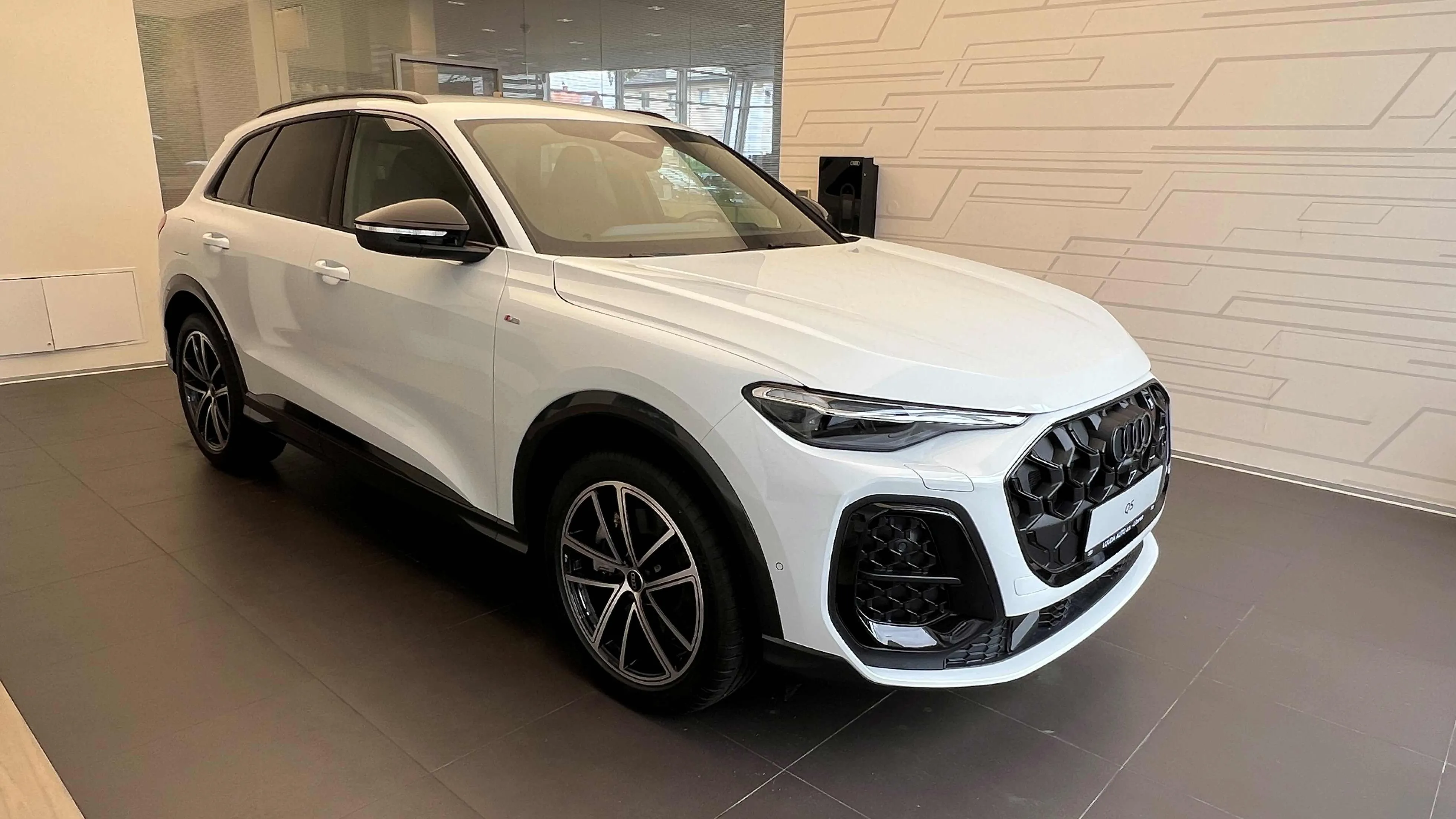 Obrázek Q5 TDI 150kW quattro STR