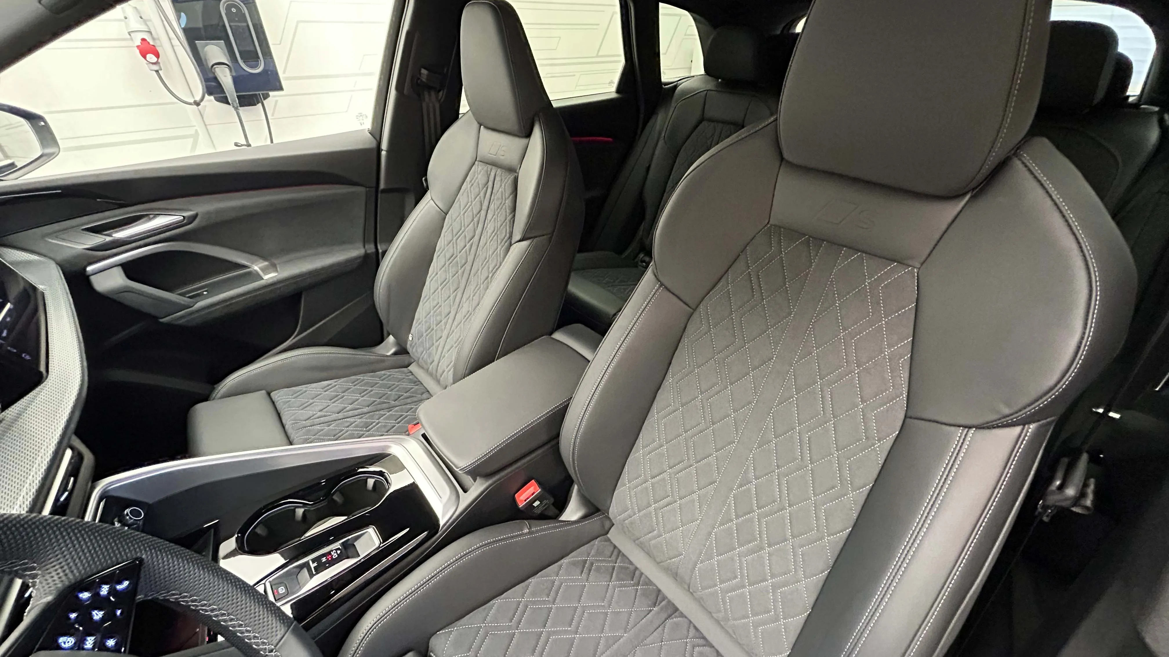 Obrázek Q5 TDI 150kW quattro STR