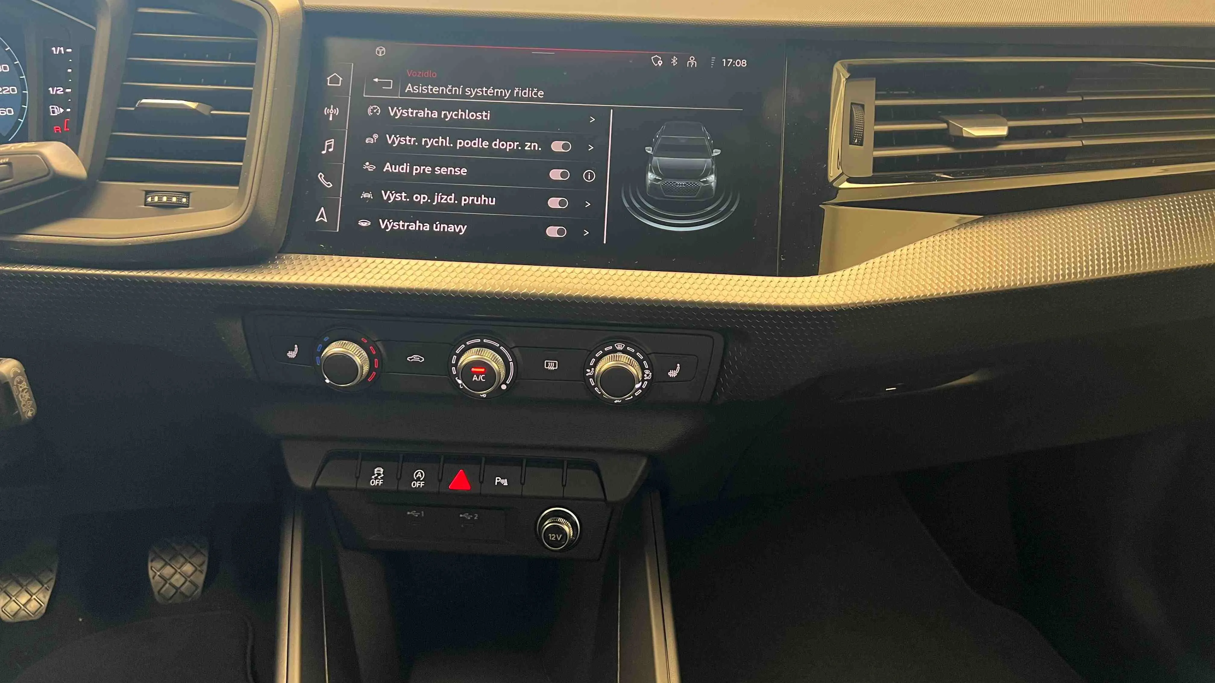 Obrázek A1 Sportback Advanced 25 TFSI 70 kW