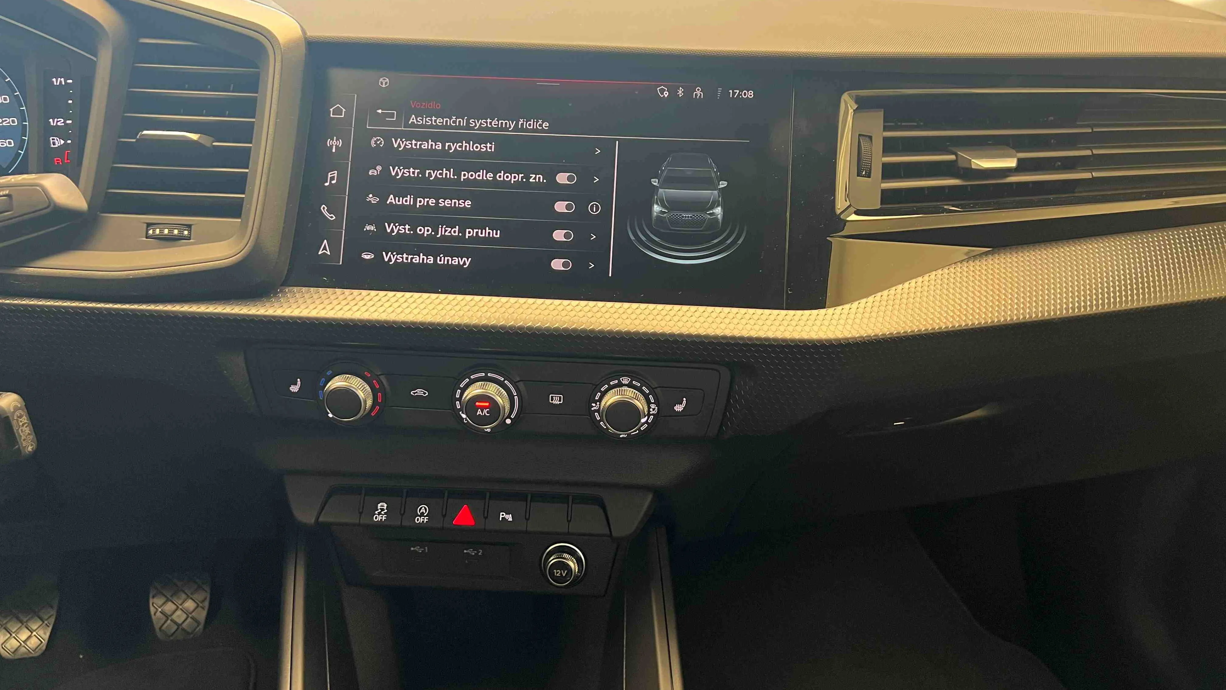 Obrázek A1 Sportback Advanced 25 TFSI 70 kW