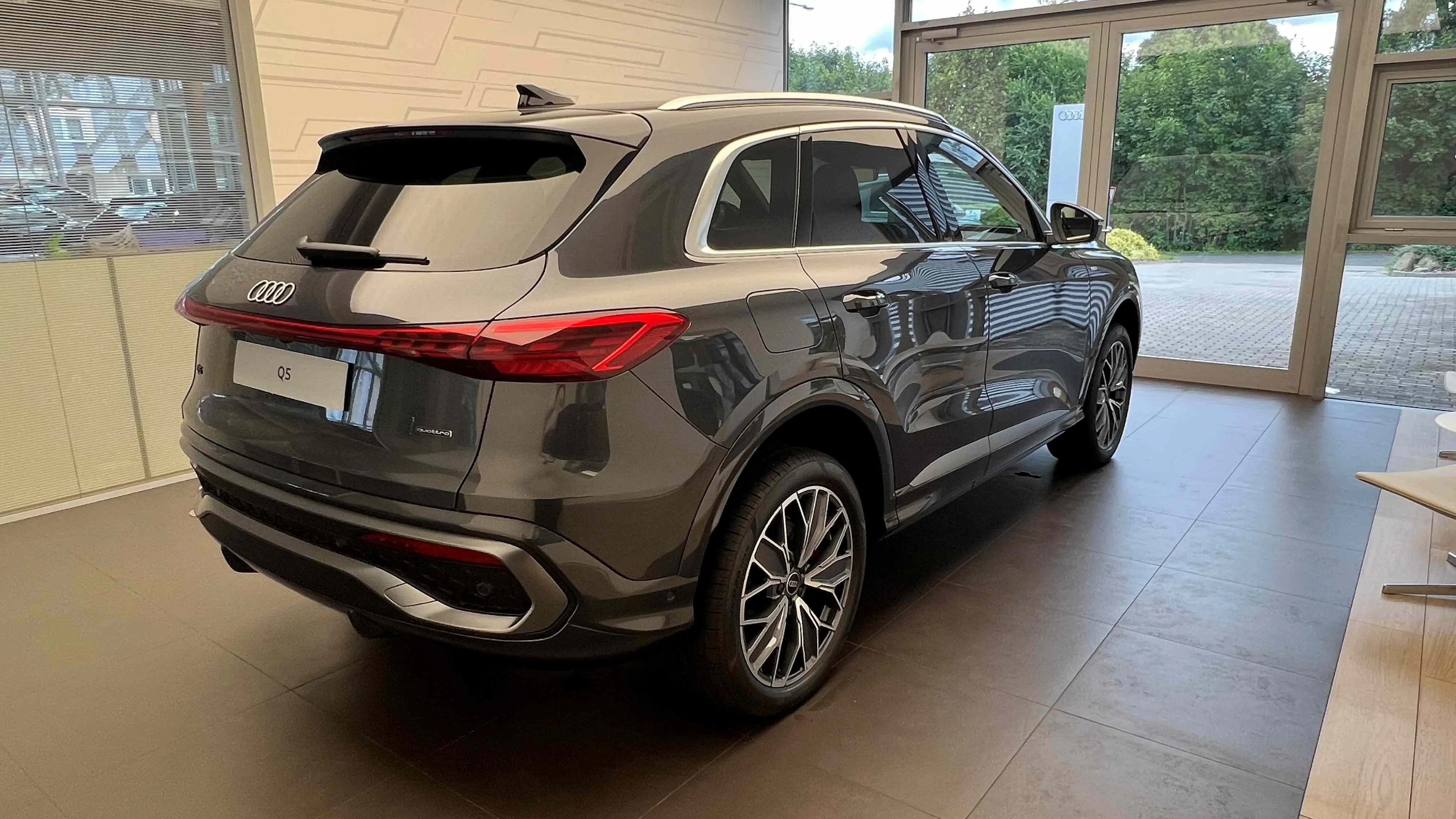 Obrázek Q5 TDI 150kW quattro STR