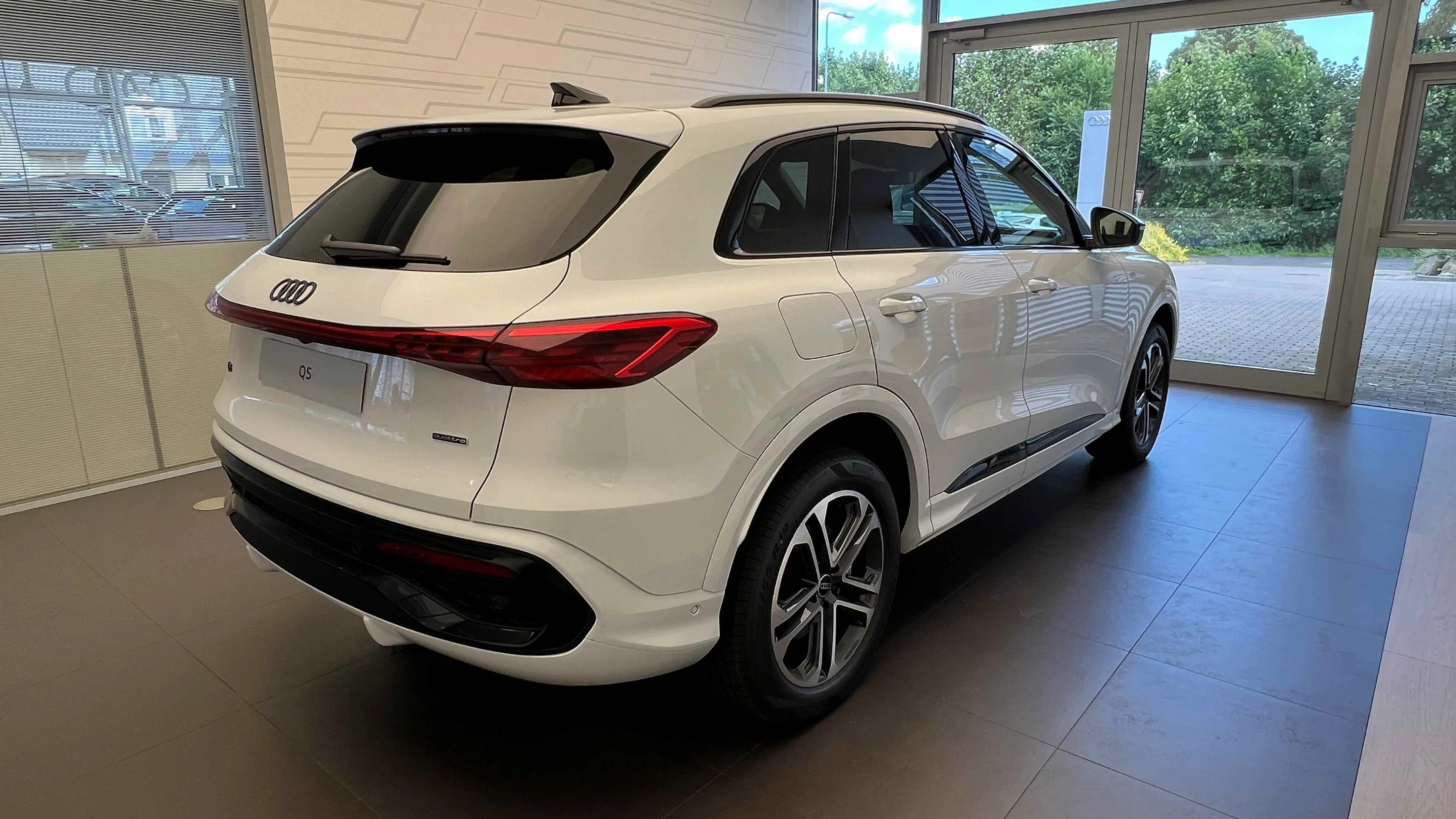 Obrázek Q5 TDI 150kW quattro STR