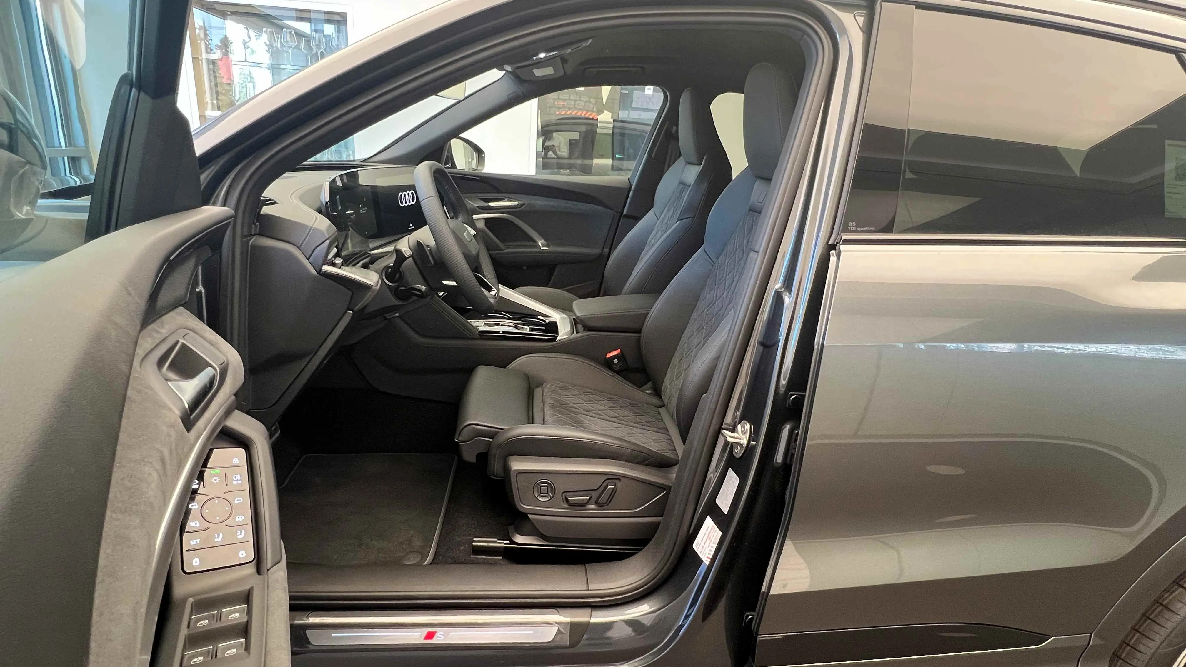 Obrázek Q5 TDI 150kW quattro STR