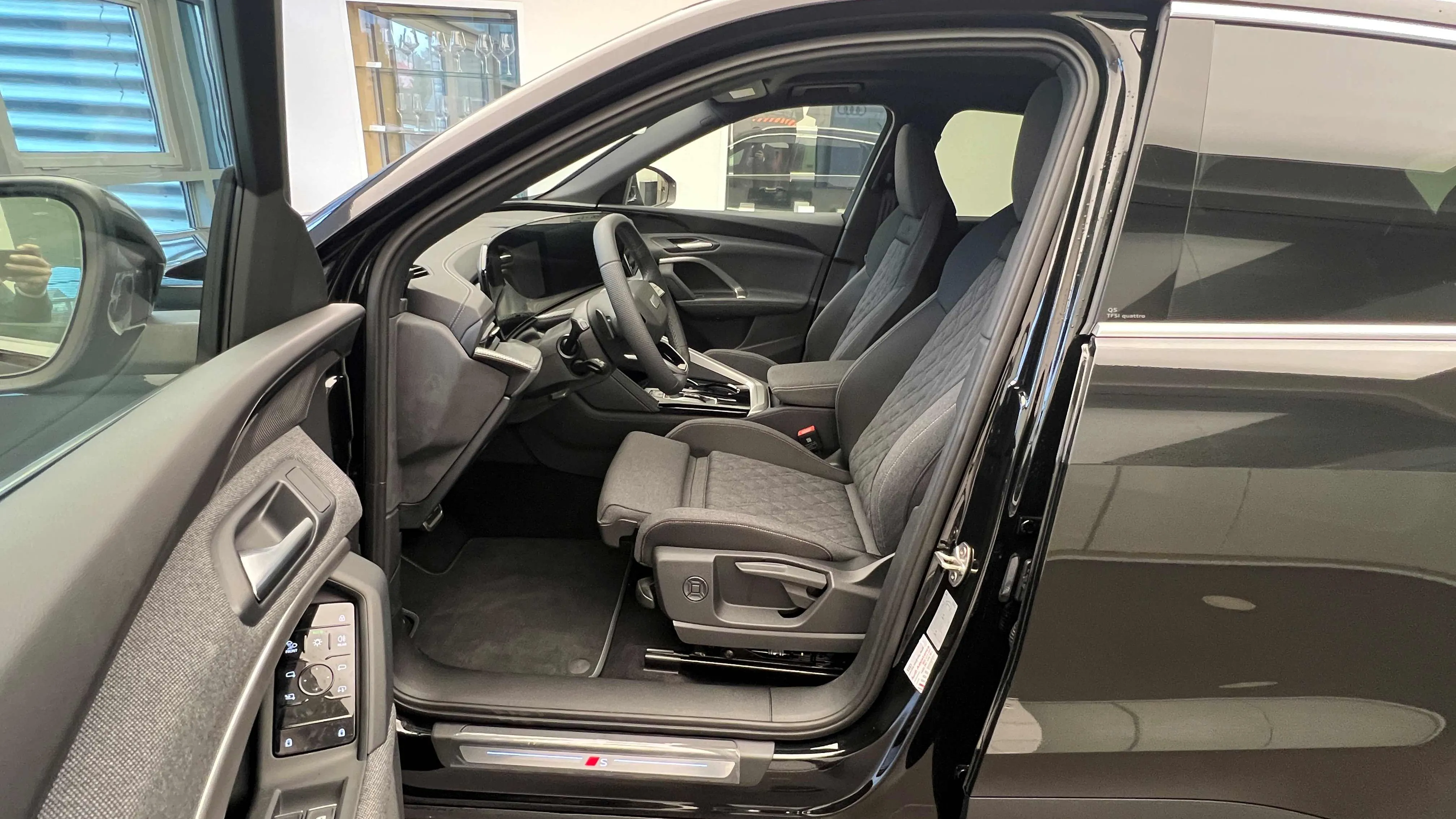 Obrázek Q5 TFSI 150kW quattro STR
