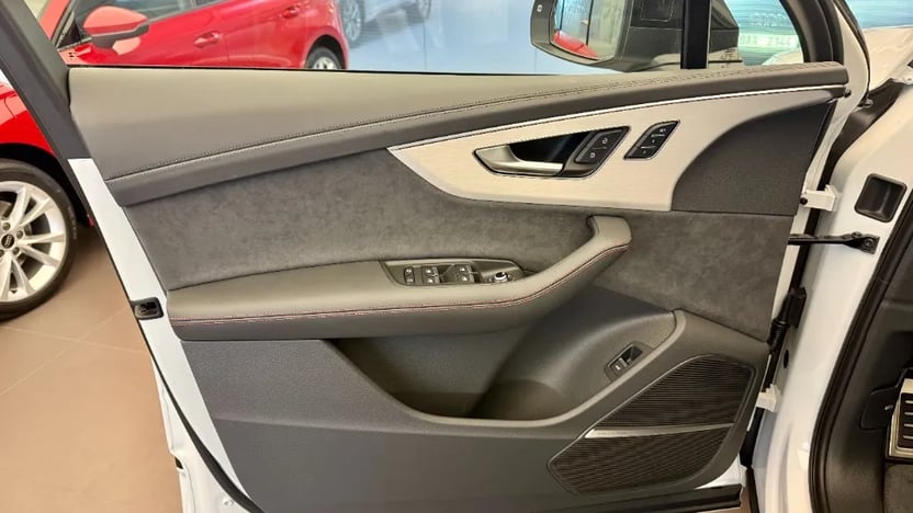 Obrázek Q7 SUV S line TDI 210kW quattro