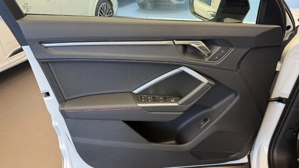 Obrázek Q3 SB S line 40 TDI 142 kW q