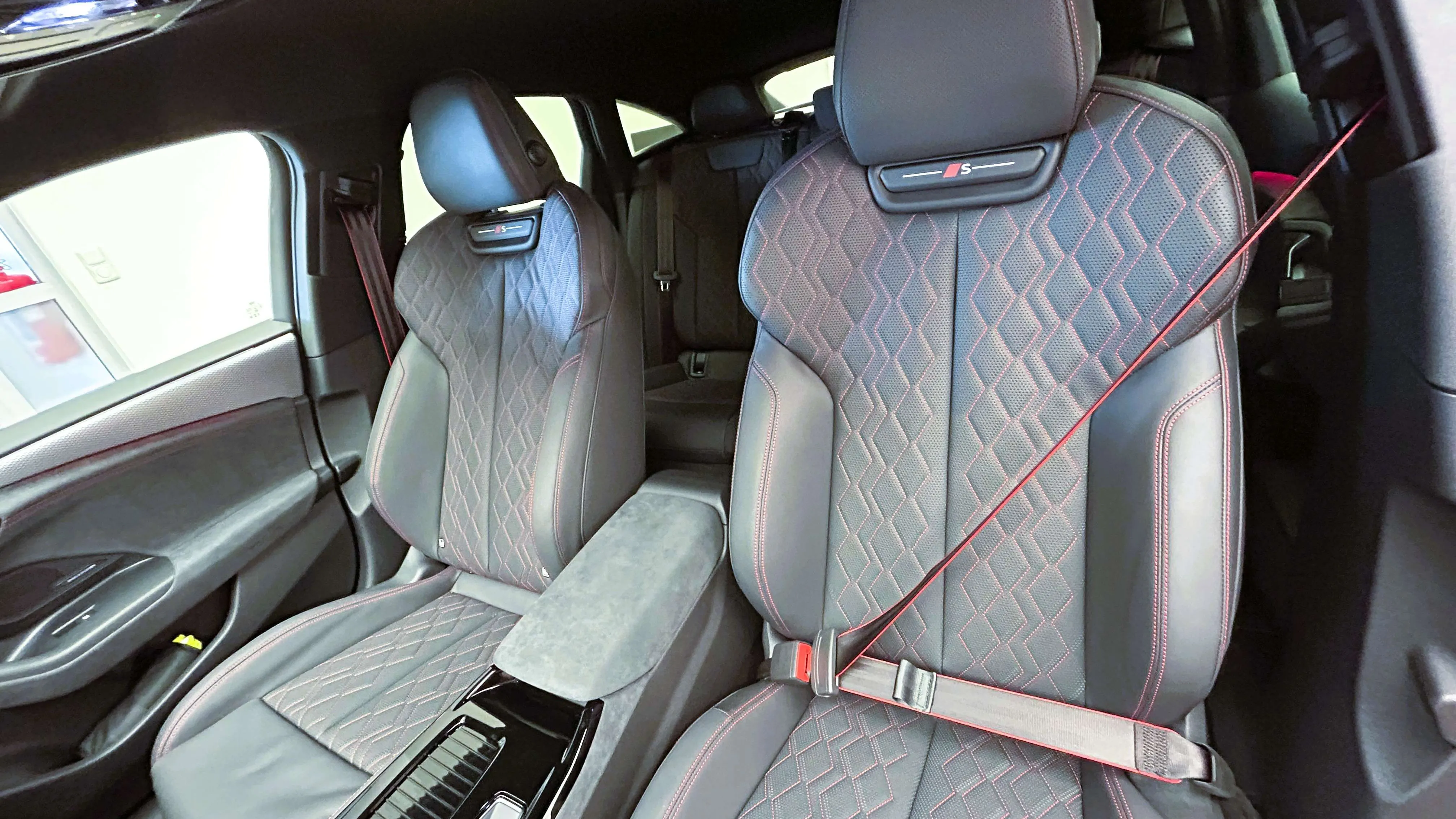 Obrázek S6 Sportback e-tron quattro