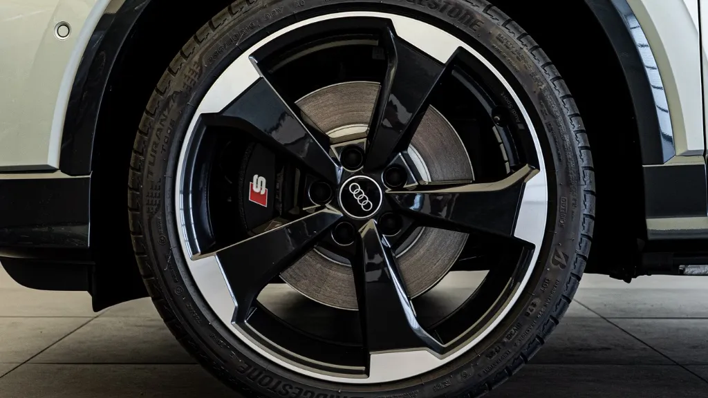 Obrázek SQ2 TFSI 221kW quattro