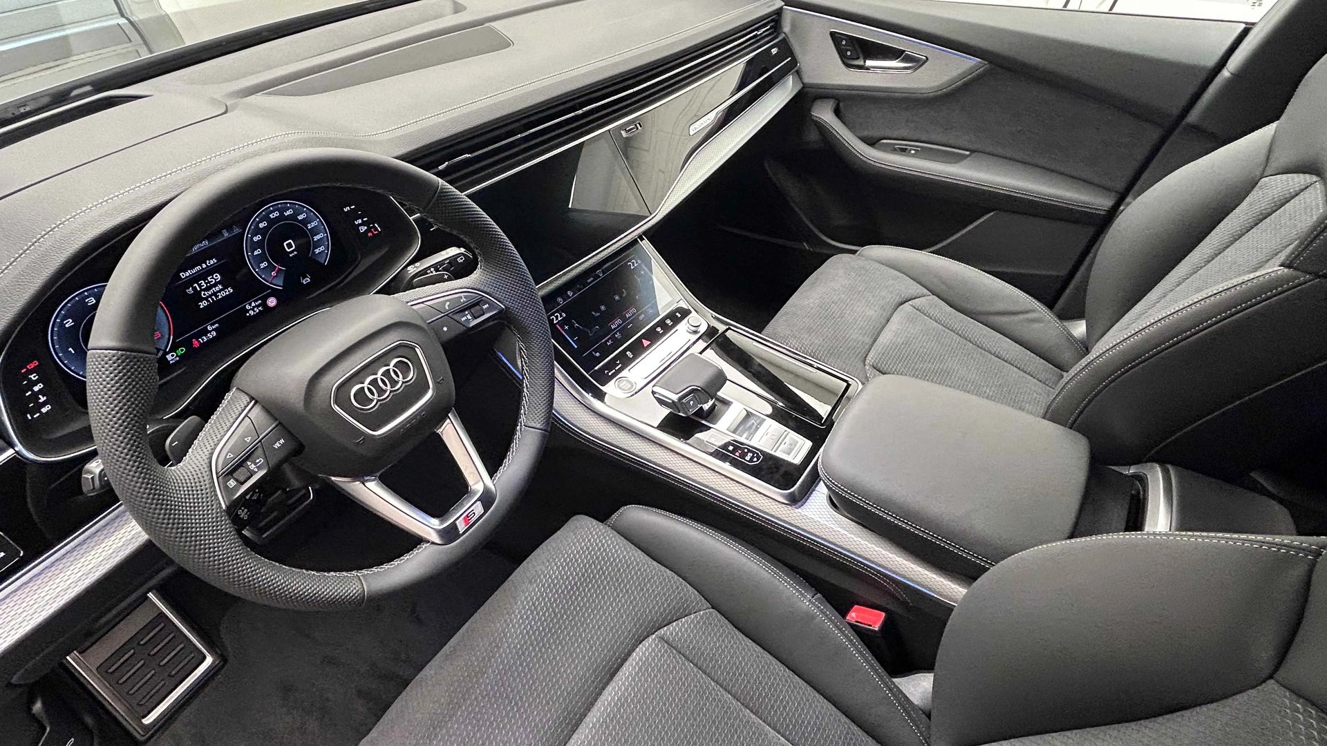 Audi Q8 SUV
