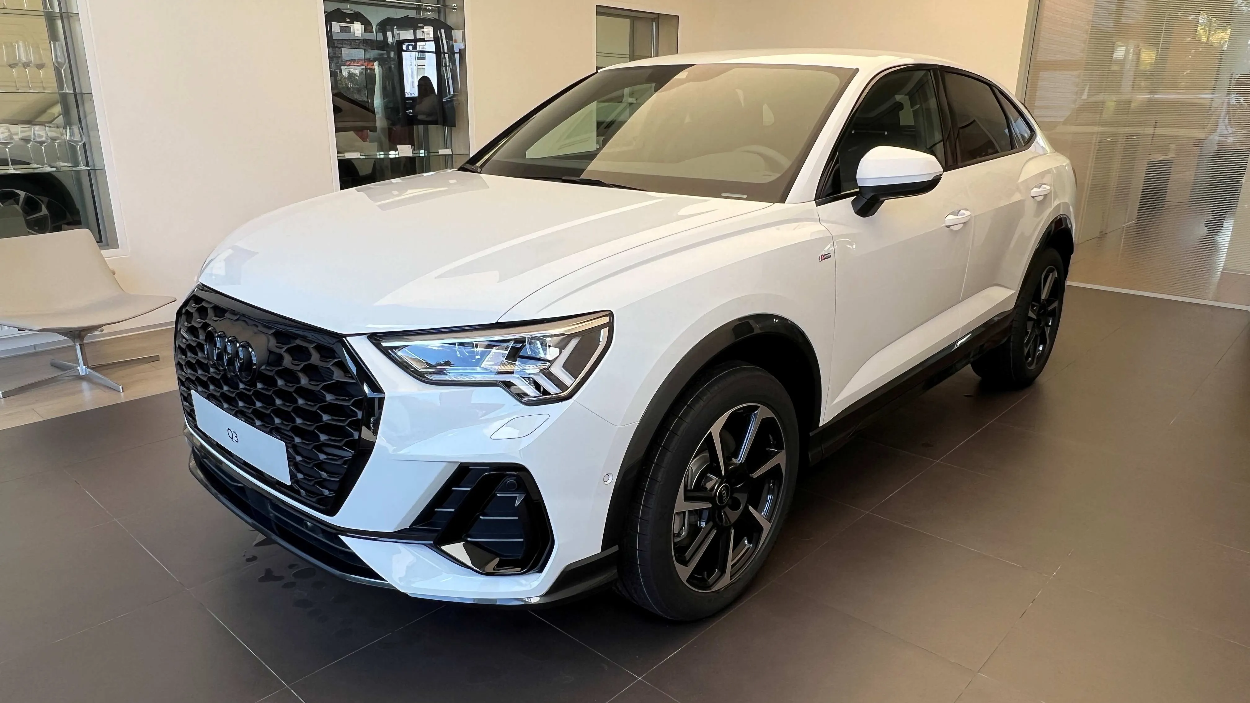 Obrázek Q3 SB S line 40 TDI 142 kW q