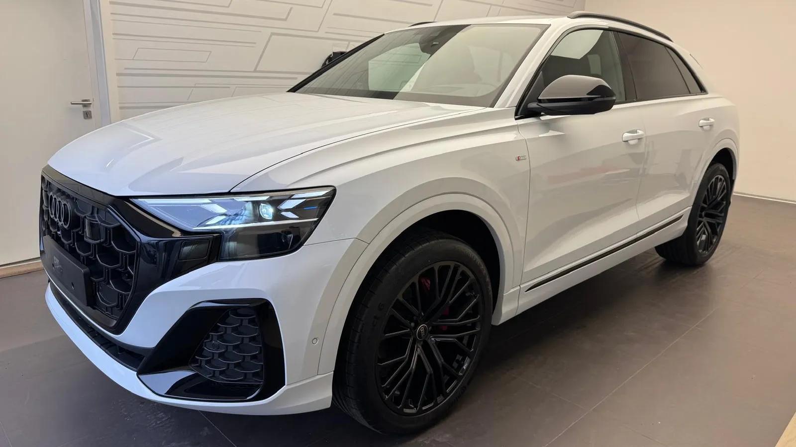 Obrázek Q8 SUV TDI quattro 210 kW