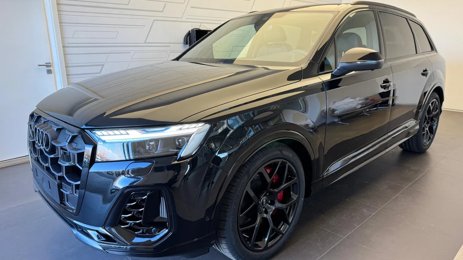 Obrázek SQ7 SUV V8 TFSI quattro 373 kW