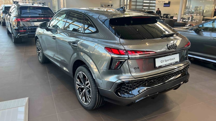 Obrázek Q3 SB S line TFSI quattro 195 kW