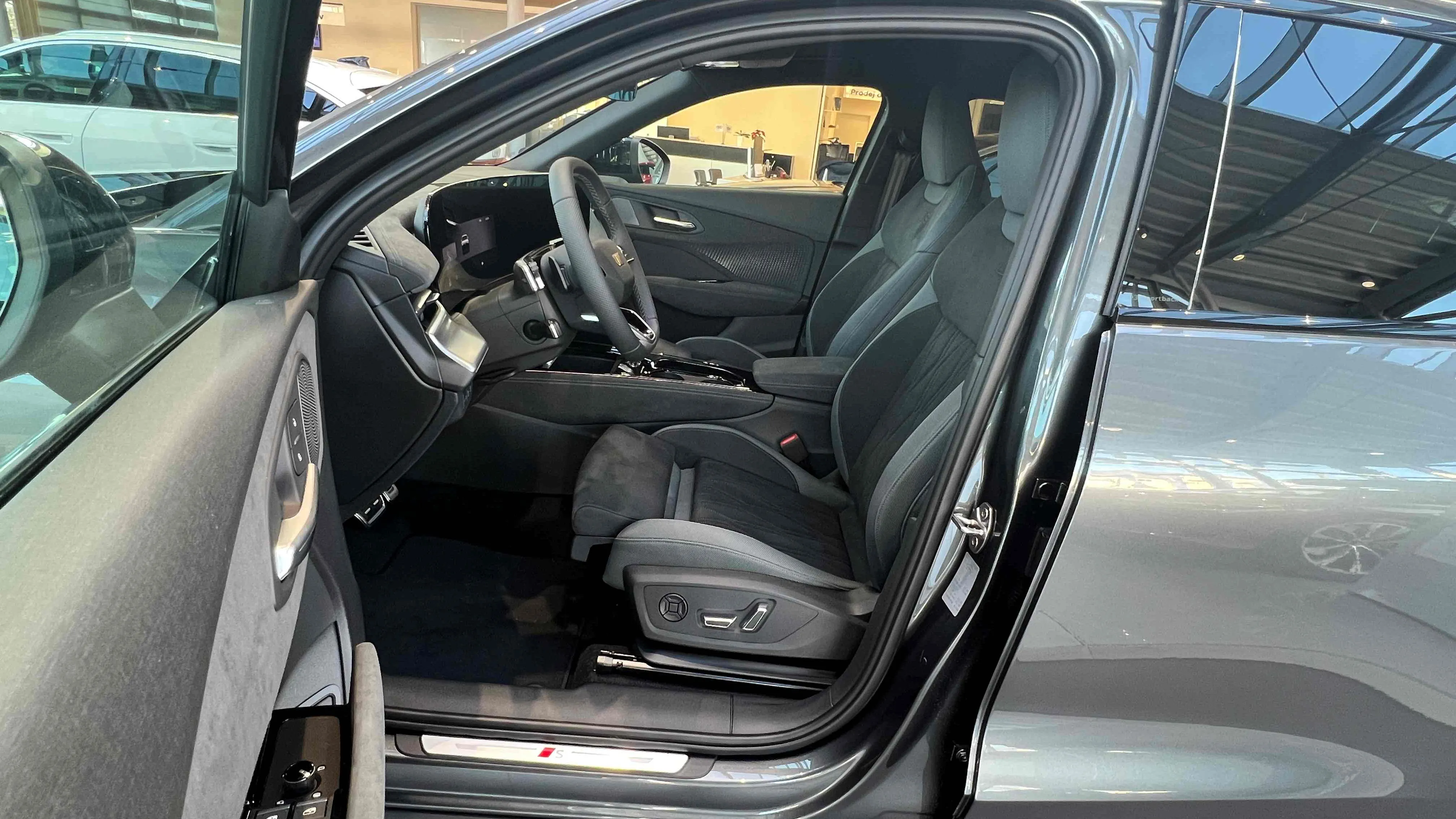 Obrázek Q3 SB S line TFSI quattro 195 kW