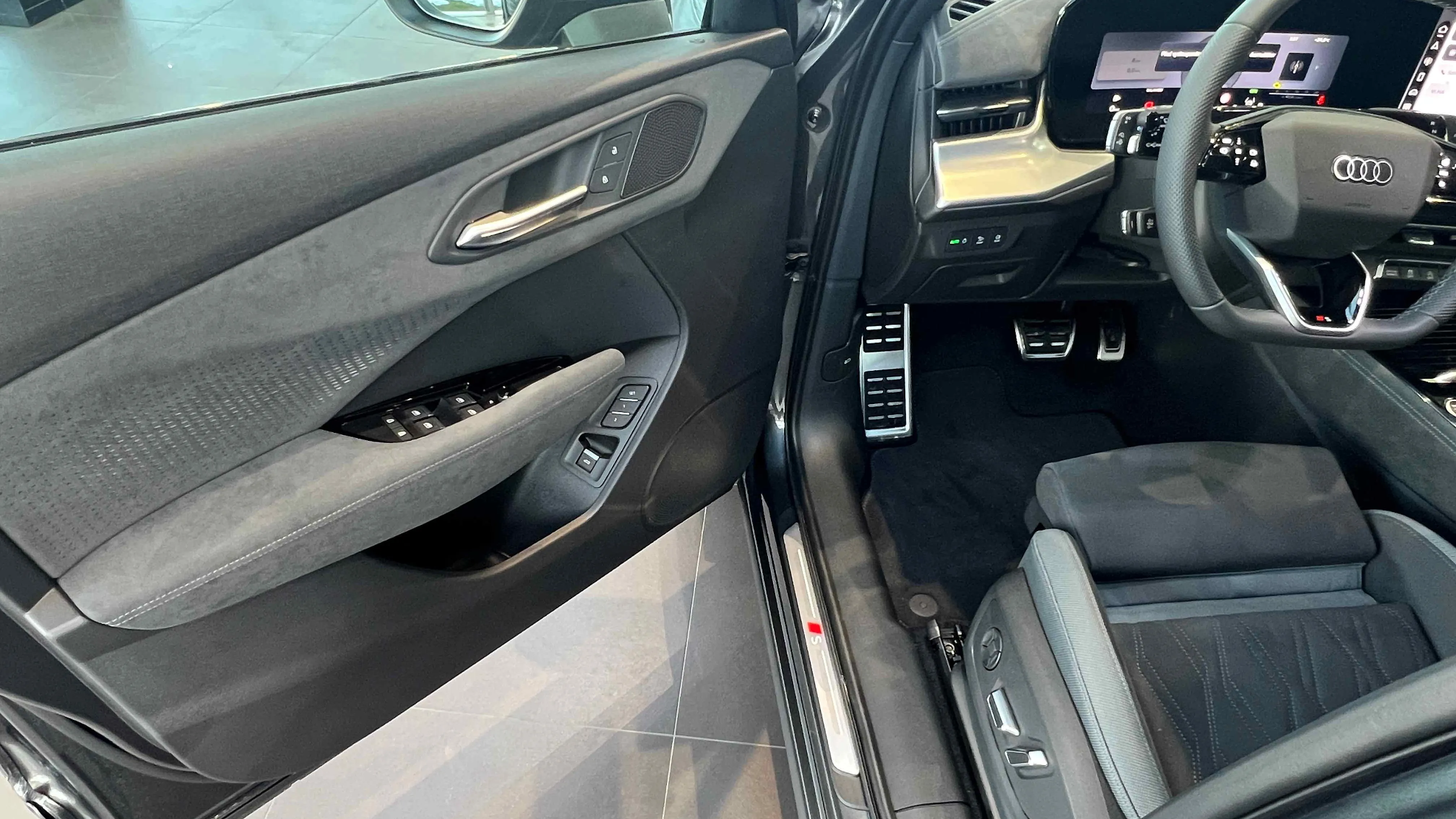 Obrázek Q3 SB S line TFSI quattro 195 kW