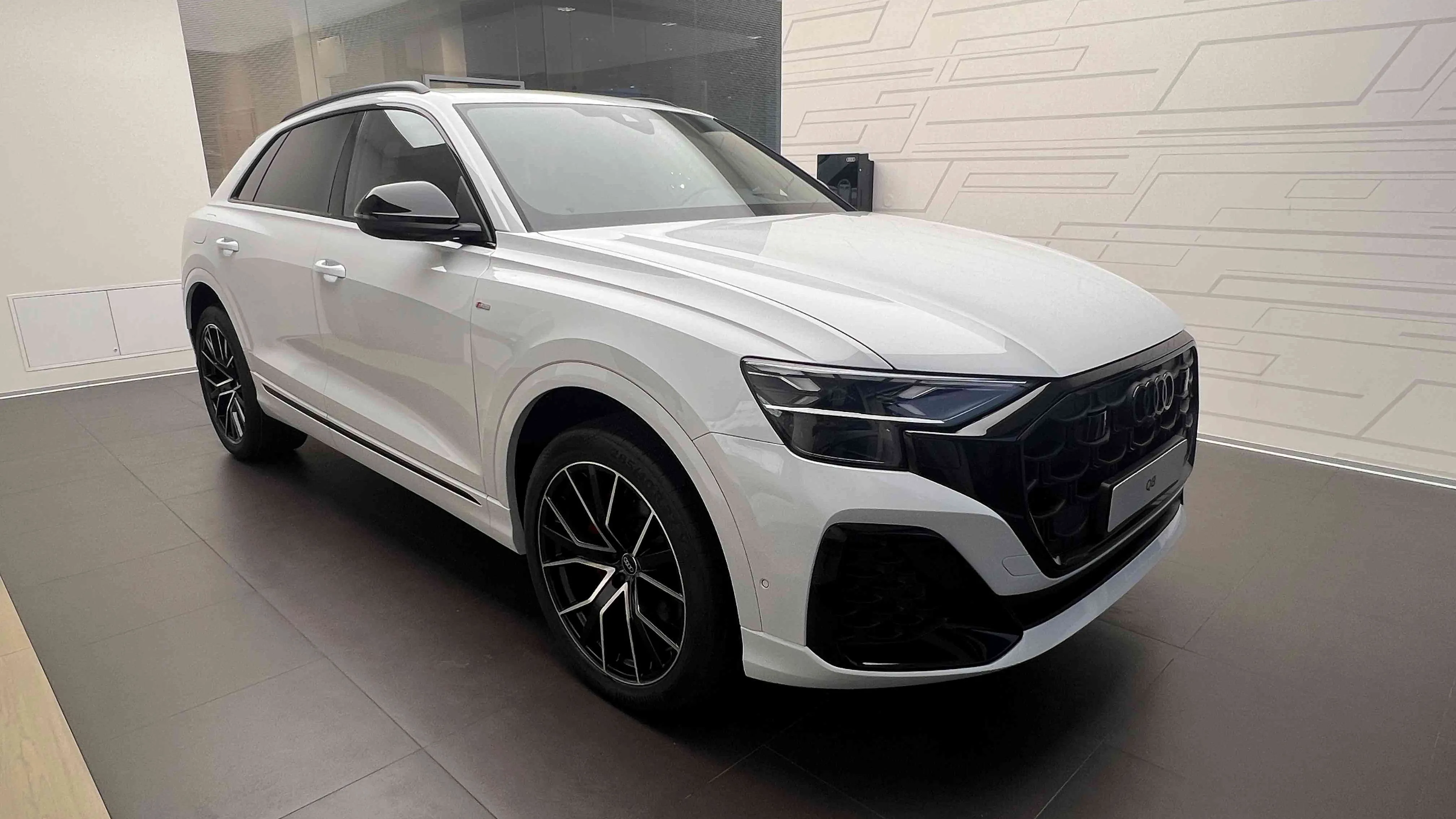 Obrázek Q8 SUV TDI quattro 210 kW