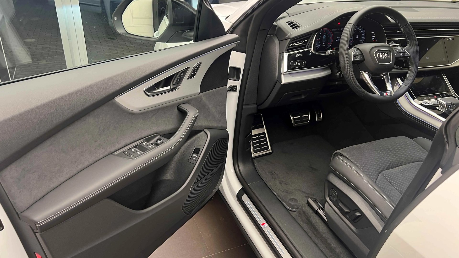 Audi Q8 SUV