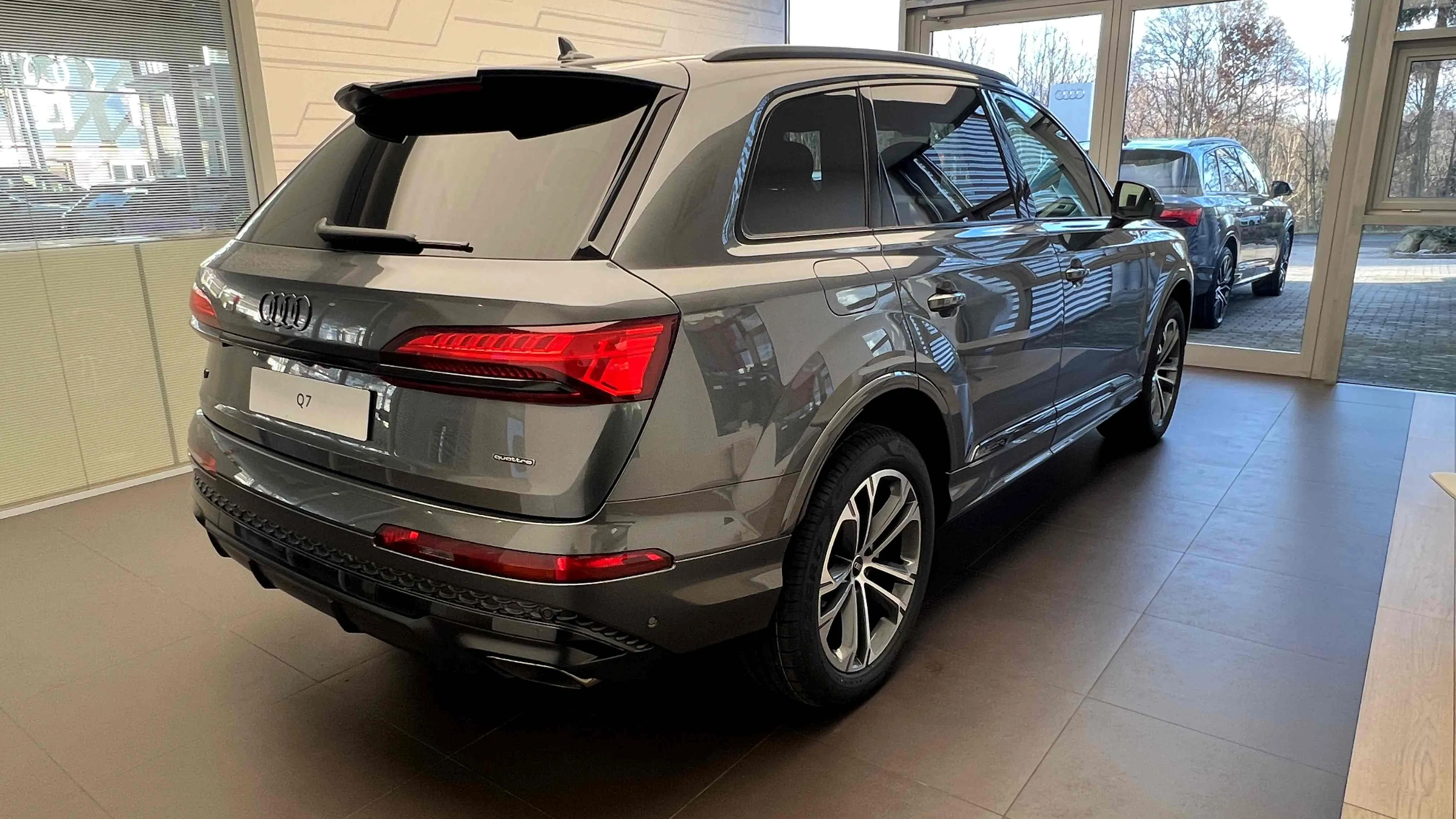 Obrázek Q7 SUV S line TDI 210kW quattro