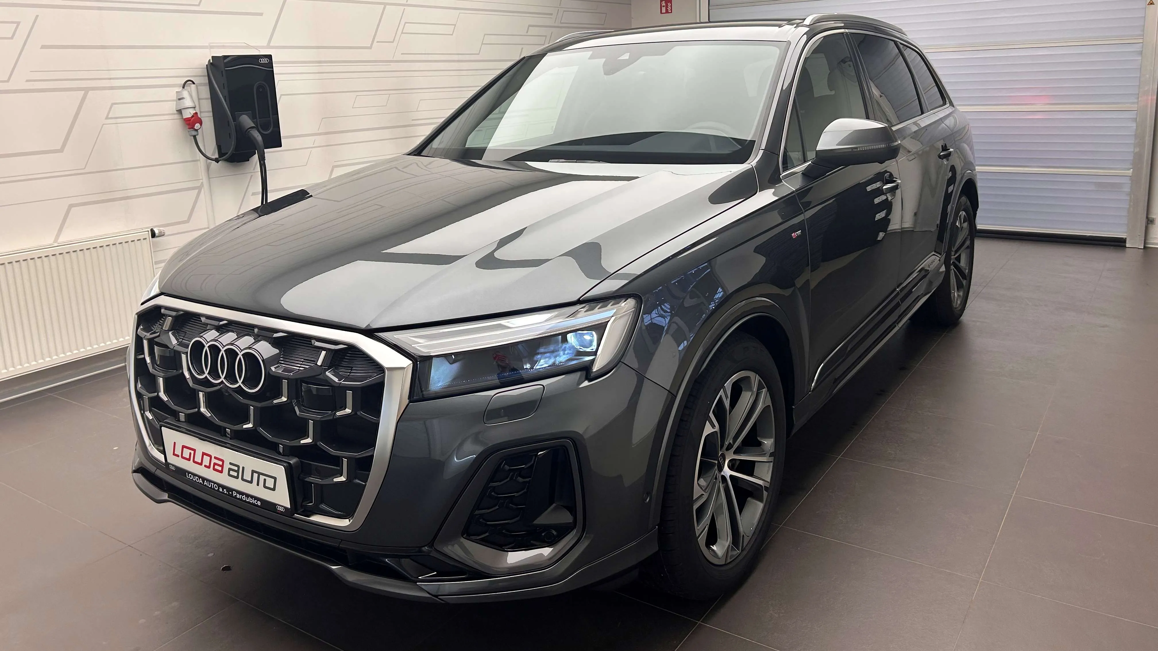 Obrázek Q7 SUV S line TDI quattro 210 kW