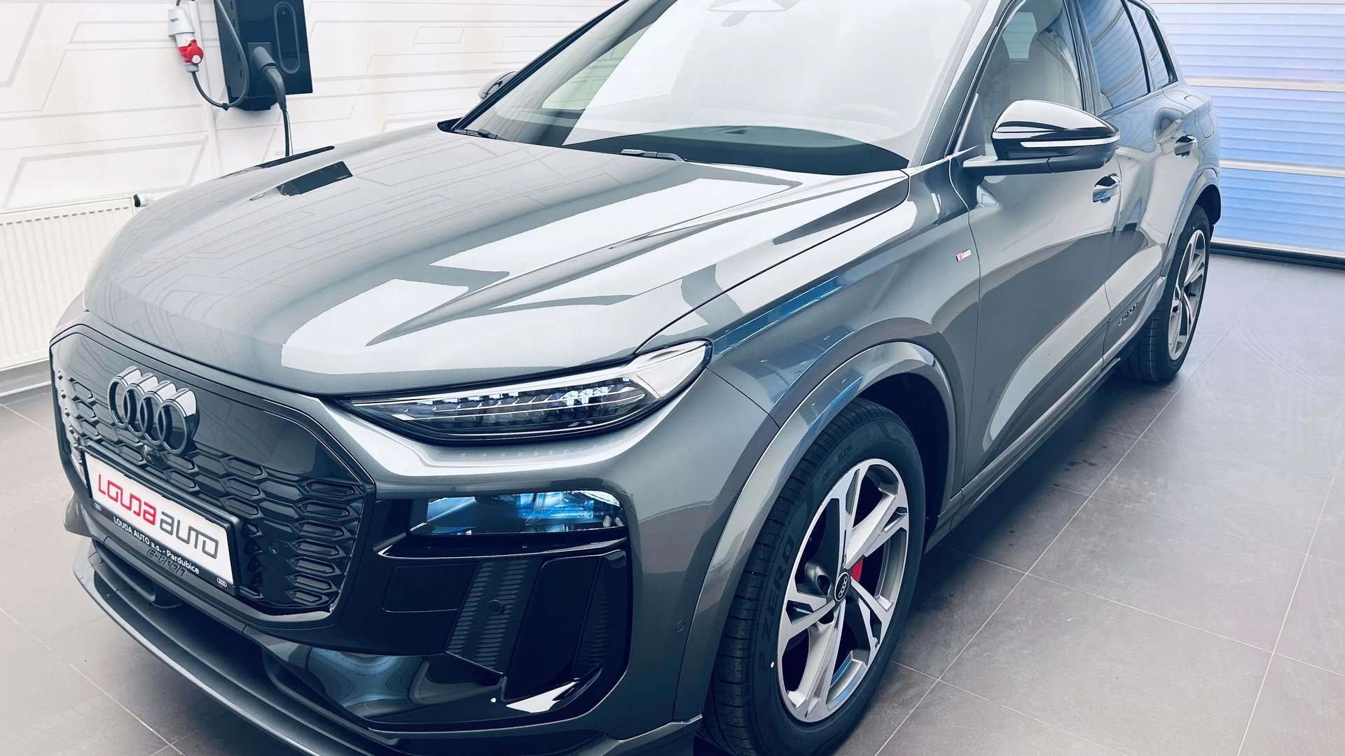 Audi Q6 e-tron