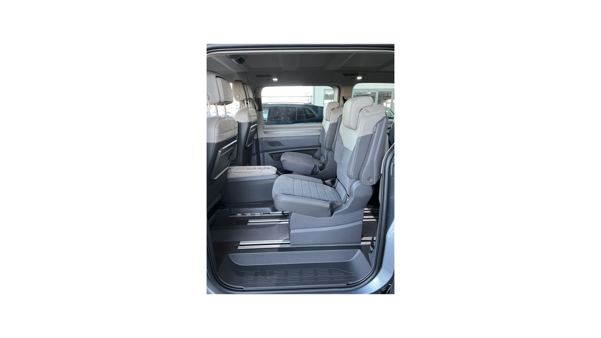 Obrázek Akční Multivan Long Style 2,0 TDI