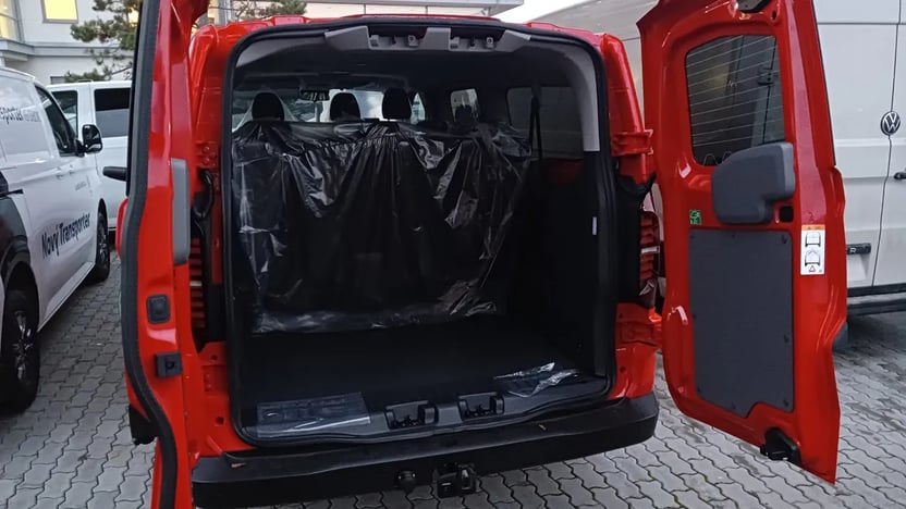 Obrázek Nový Transporter Kombi 2,0 TDI 4M 8A DR