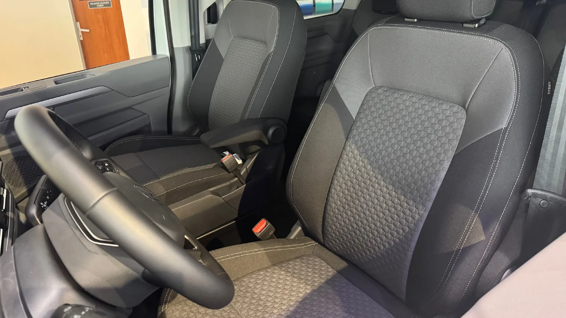 Obrázek Caravelle Style 2,0 TDI 8AUT KR