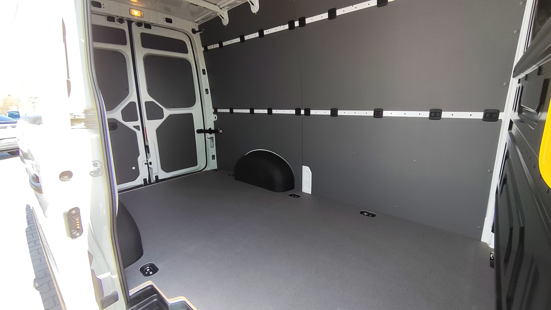 Obrázek Crafter skříň 35 103kW 6G FWD SR