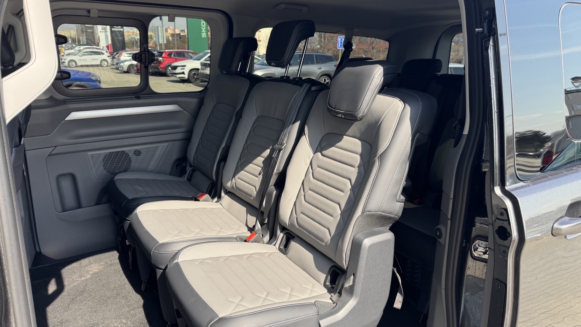 Obrázek Caravelle Style 2,0 TDI 4MOT 8AUT DR
