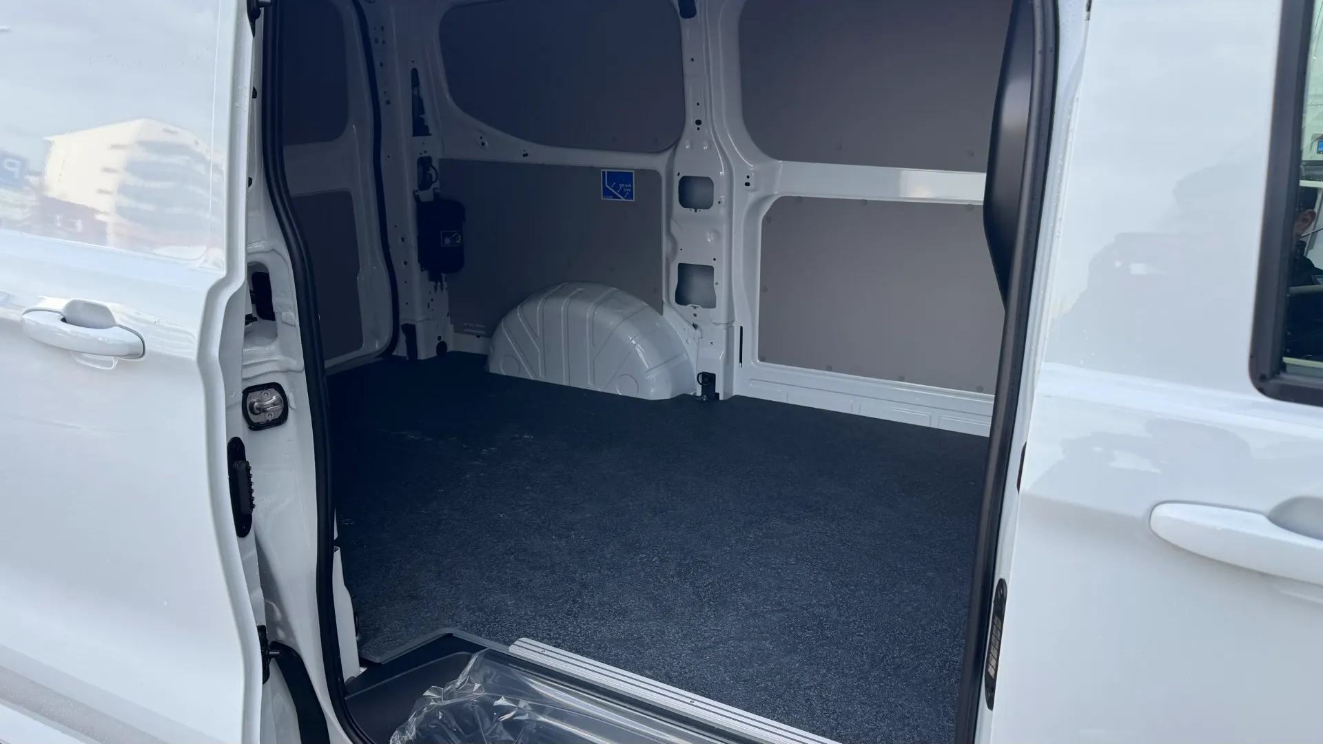 Obrázek e-Transporter skříň 160 kW KR