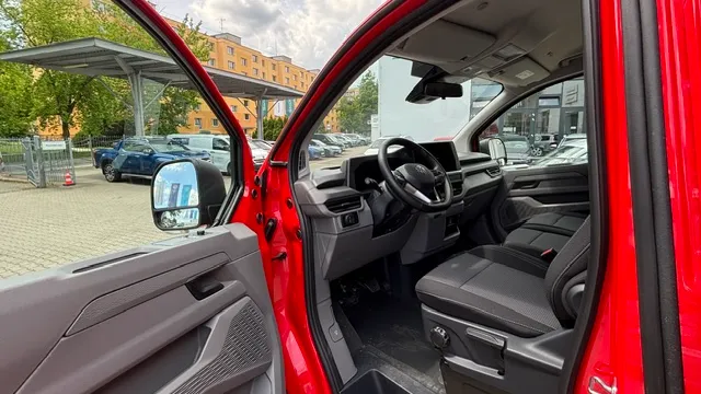 Obrázek Transporter Kombi 2,0 TDI 8AUT DR