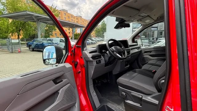 Obrázek Transporter Kombi 2,0 TDI 8AUT DR